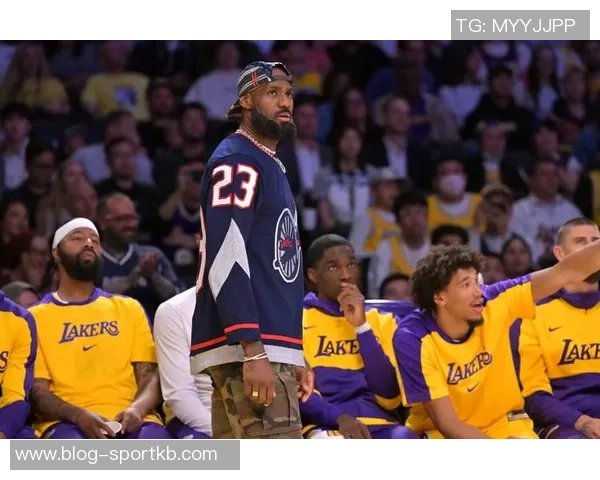 詹姆斯母亲曾想为儿子出头与皮尔斯发生冲突真相揭秘